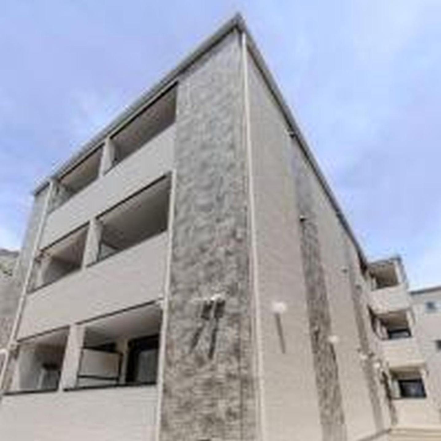 むつみ庵松2号館301 公寓